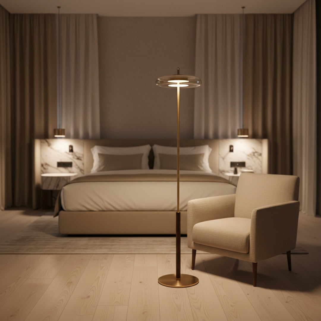 Lampe Sur Pied Vintage Dorée