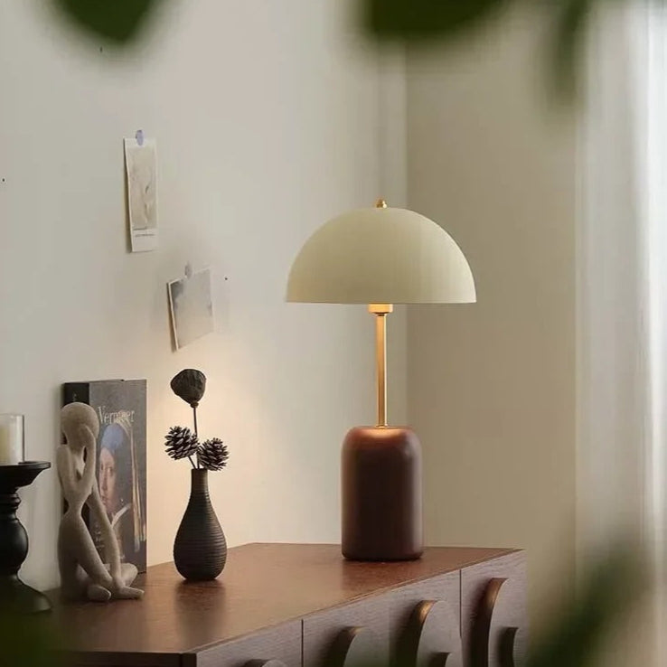 Lampe de chevet en bois Image