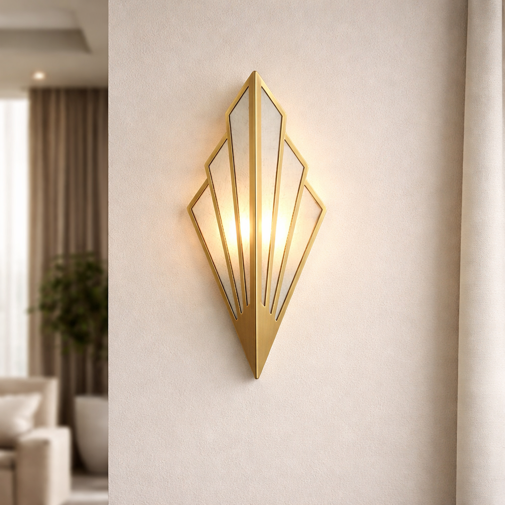 Applique Murale LED Triangulaire en Métal Coloré Design Moderne