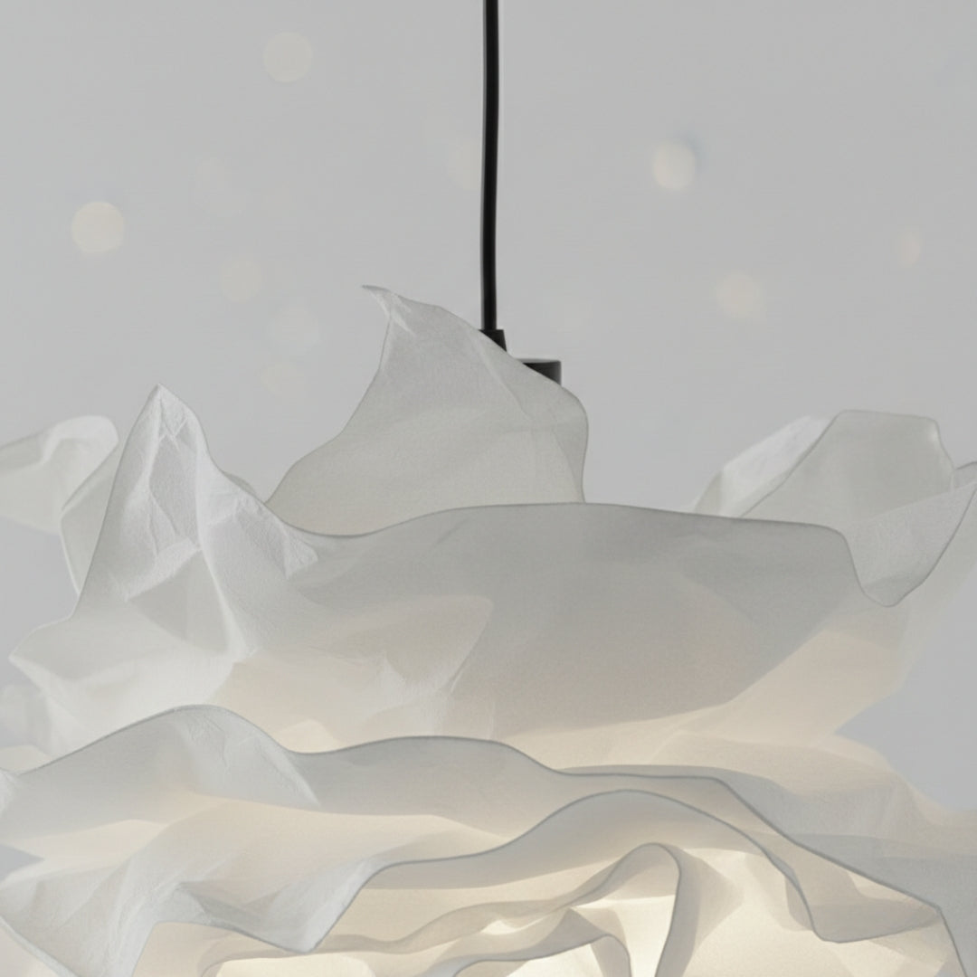 Lustre en papier blanc au design floral élégant
