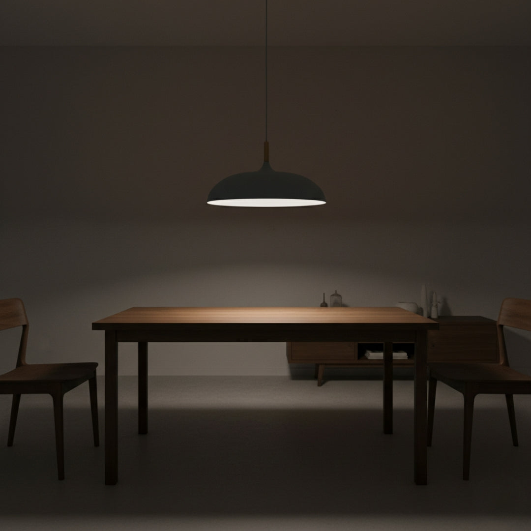 Suspension Aluminium Coloré avec Tige en Bois